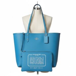 COACH reversible tote bag with pouch